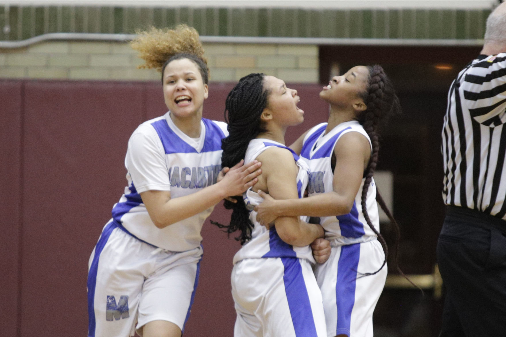 GALLERY-MacArthur-sectional-semis-021-022620.JPG